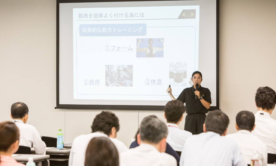 トレーナーによるRIZAPウェルネスプログラム1